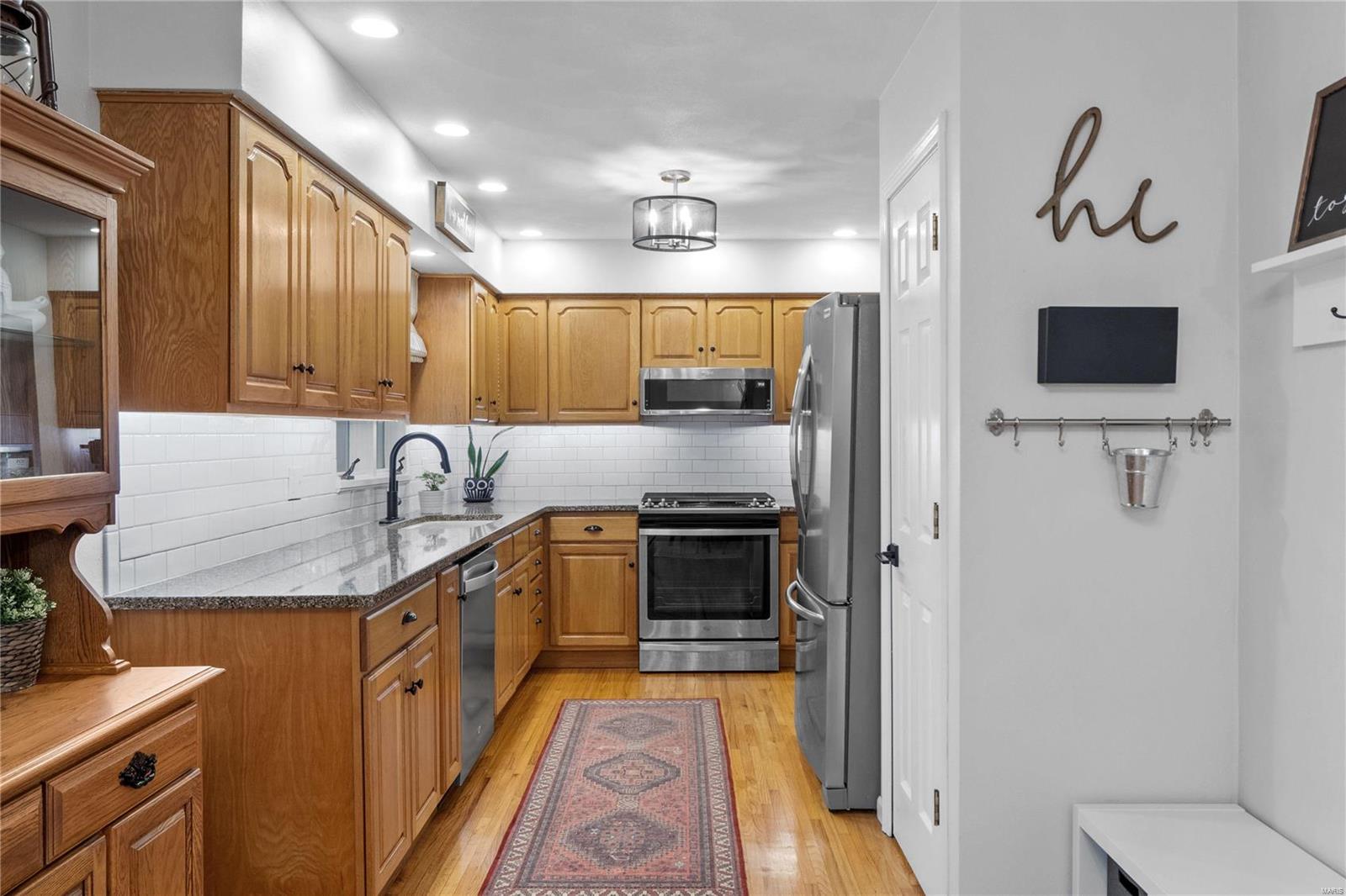 530 W Parkview Drive