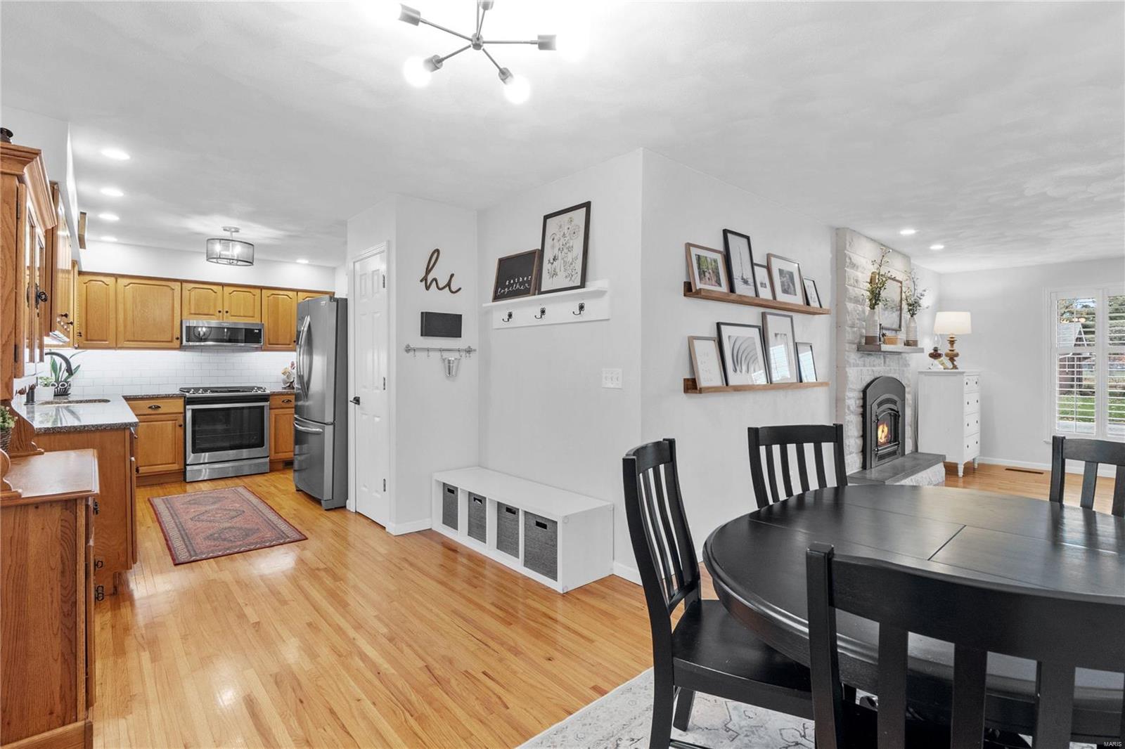 530 W Parkview Drive