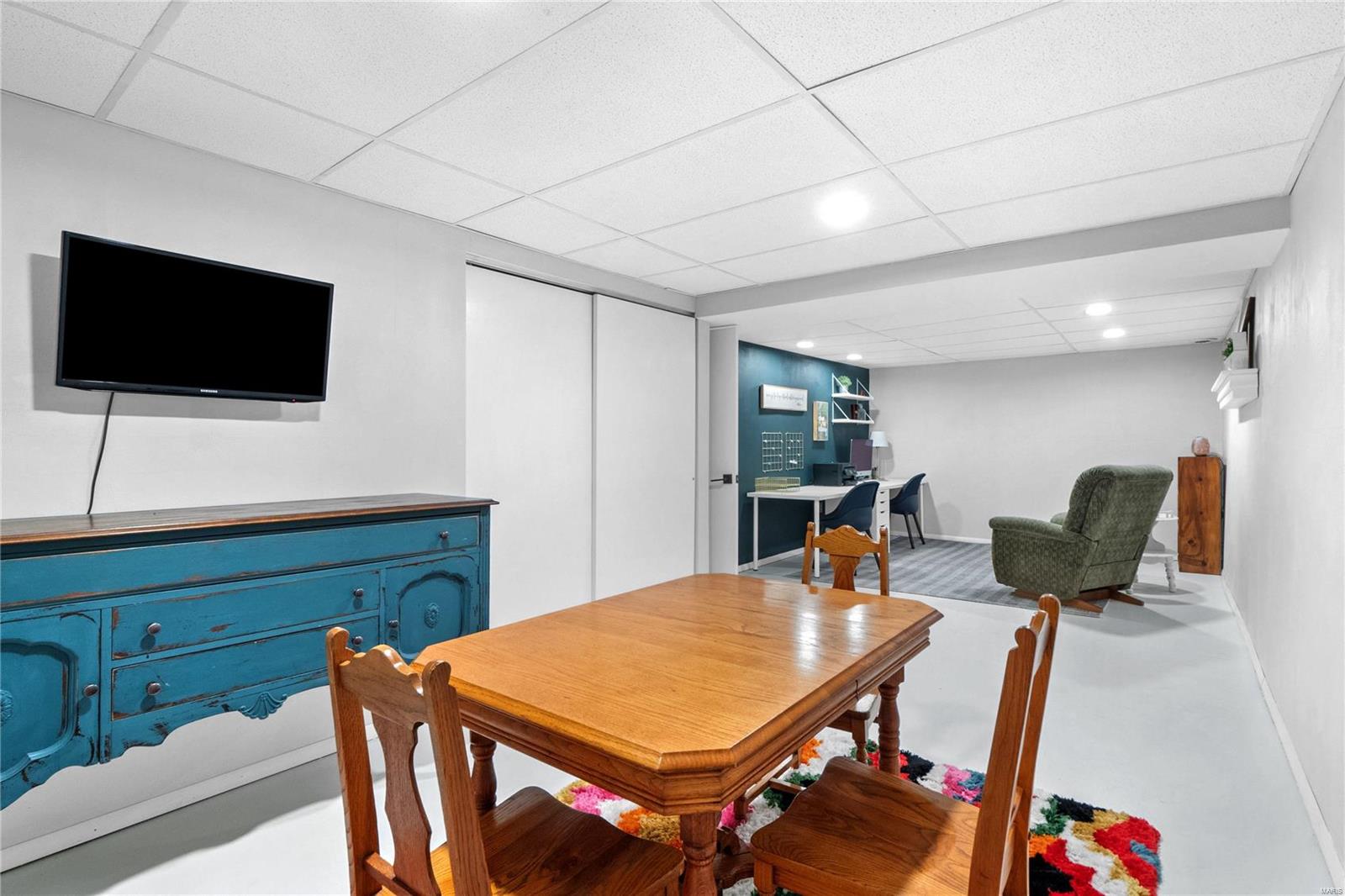 530 W Parkview Drive