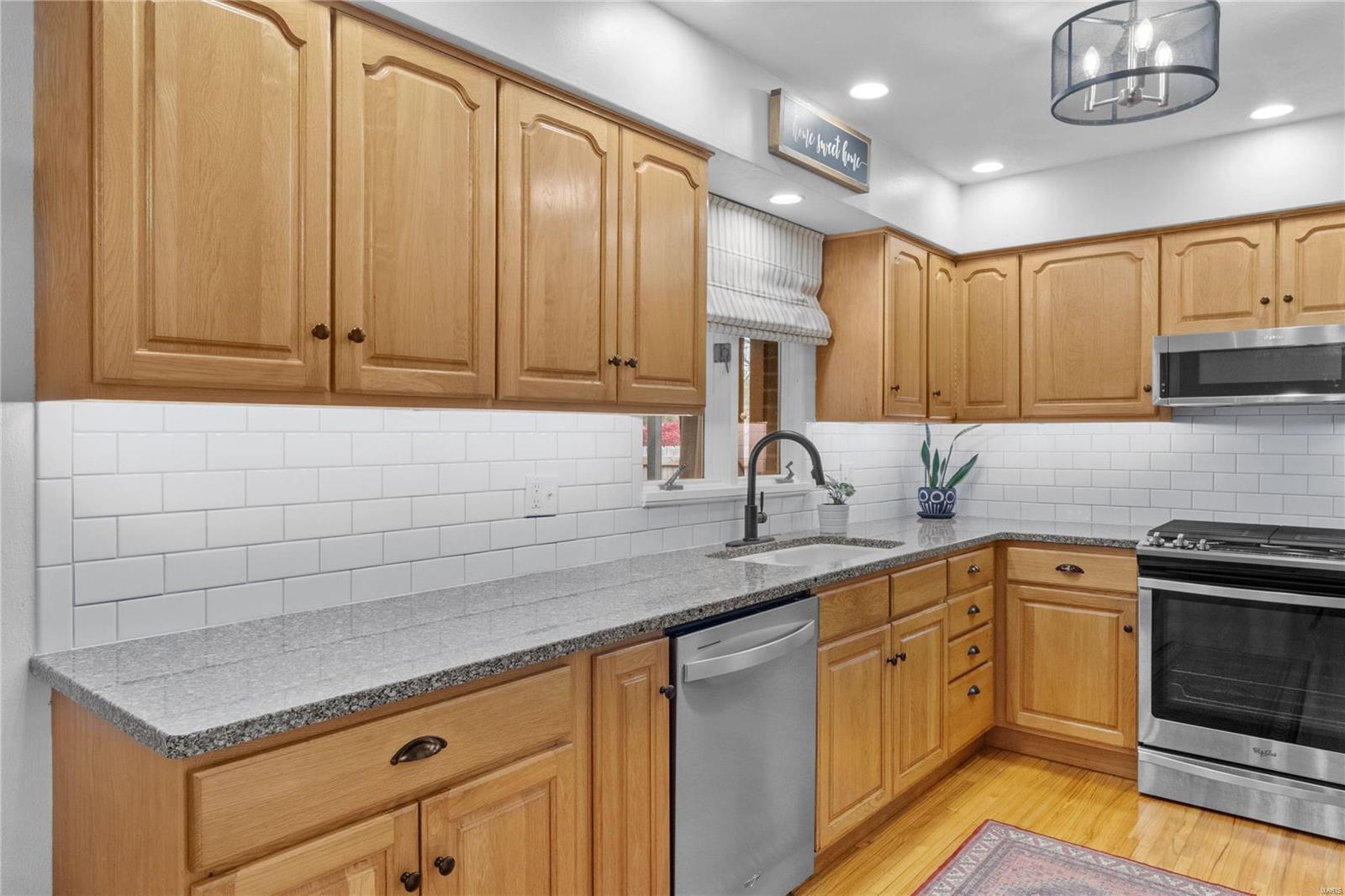 530 W Parkview Drive