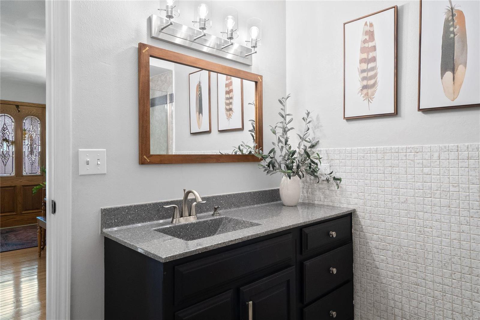 530 W Parkview Drive