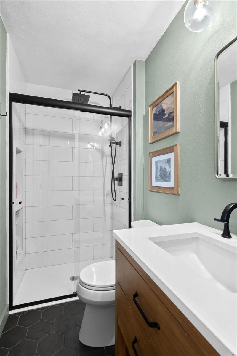 530 W Parkview Drive