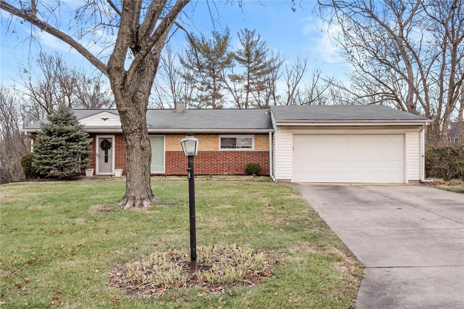 24 Country Squire Lane