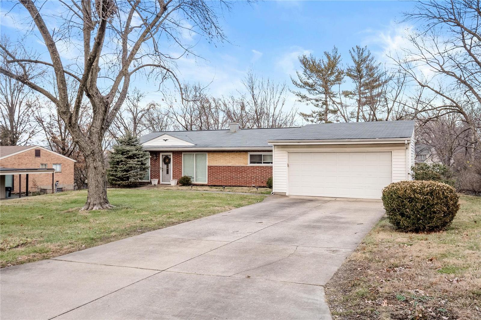 24 Country Squire Lane