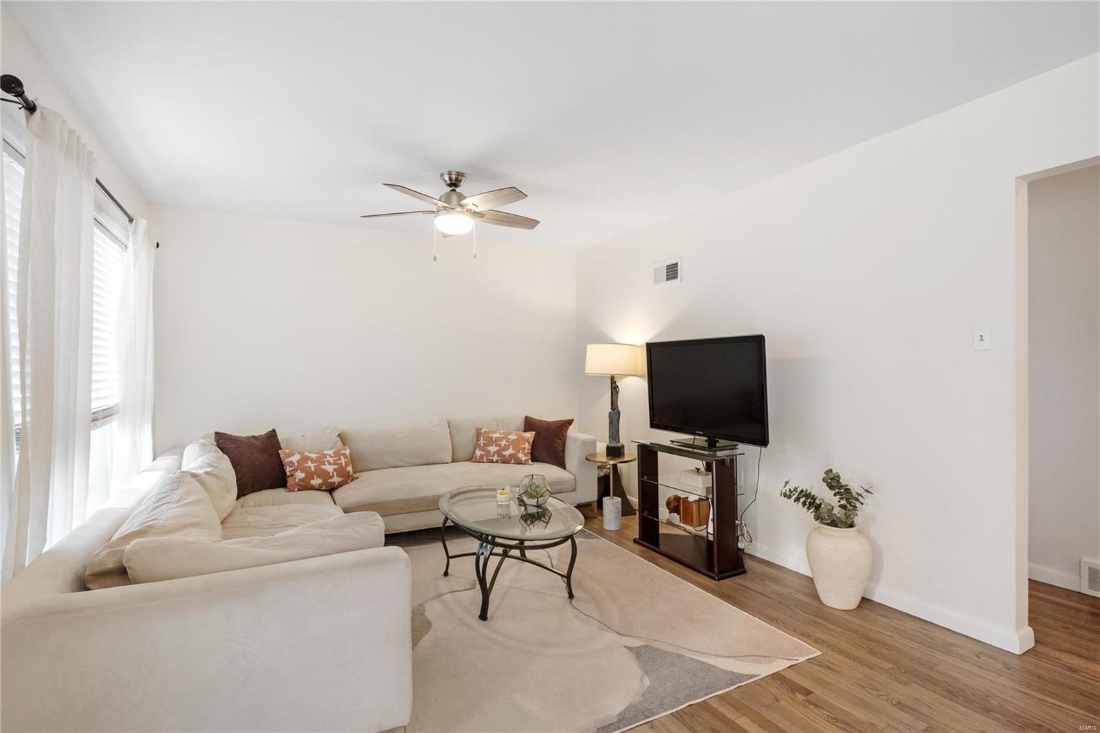 24 Country Squire Lane