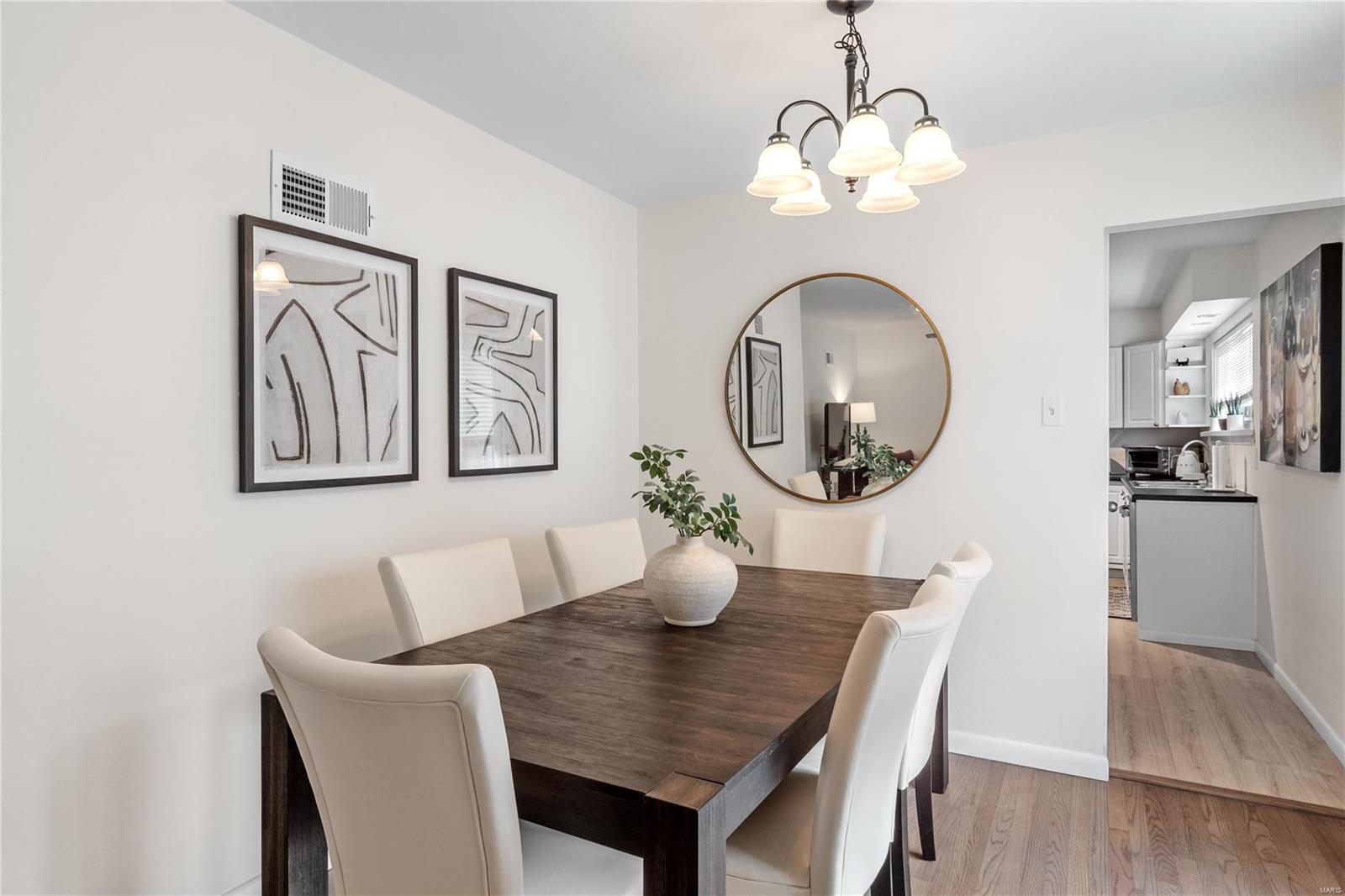 24 Country Squire Lane