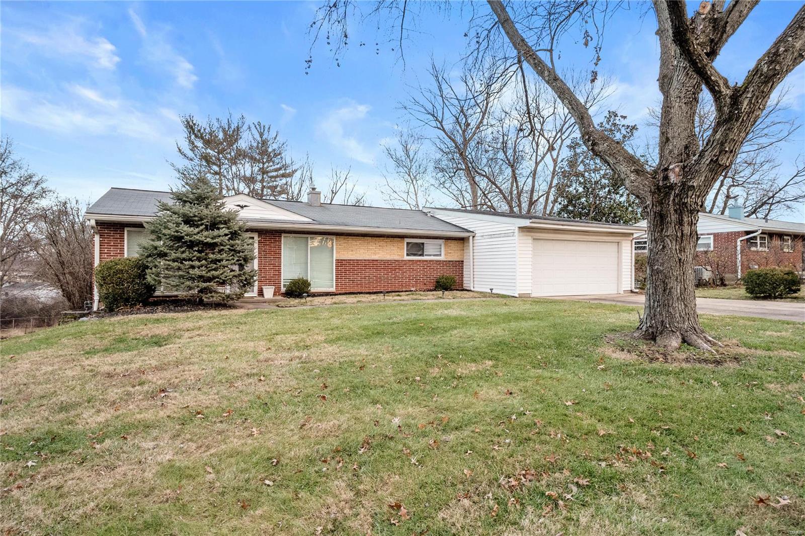 24 Country Squire Lane