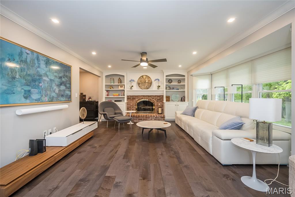 1712 Eldon Ridge Court