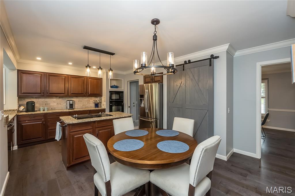 1712 Eldon Ridge Court