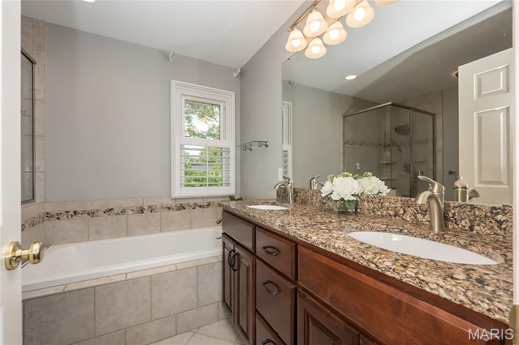 1712 Eldon Ridge Court