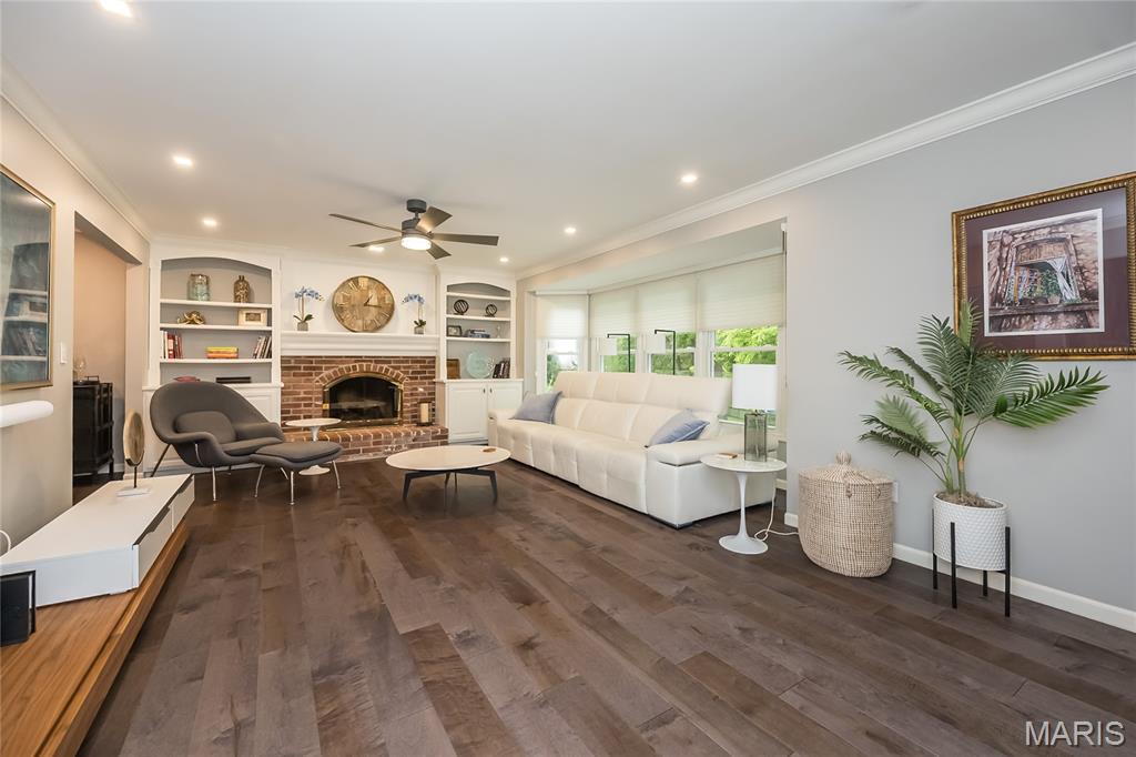 1712 Eldon Ridge Court