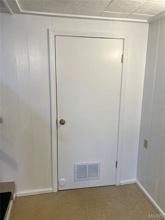 2854 Lawndell Drive