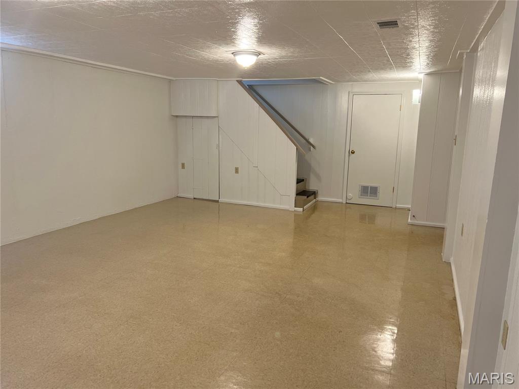 2854 Lawndell Drive