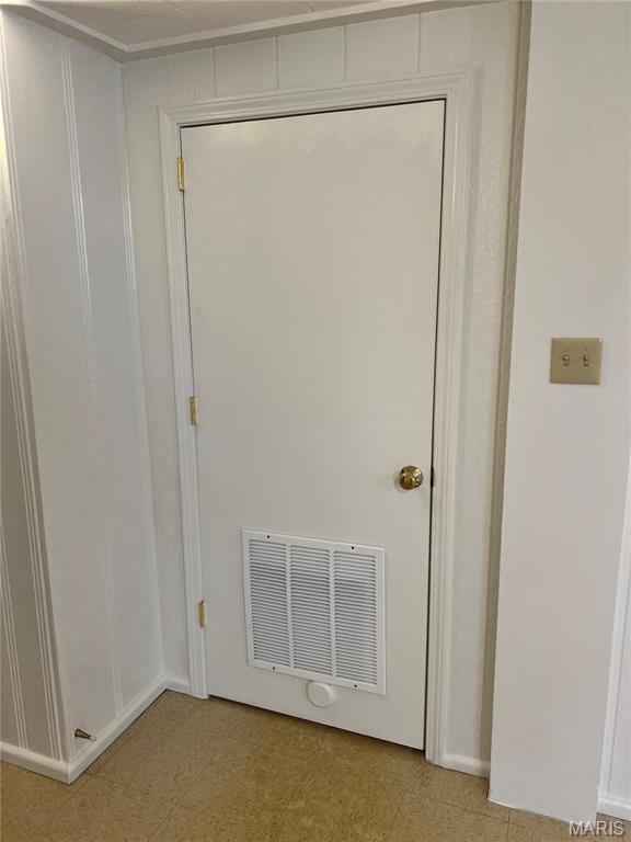 2854 Lawndell Drive