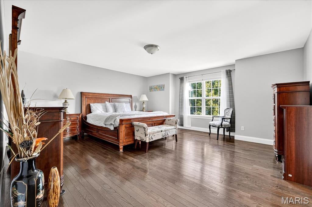 12 Compass Pointe Court