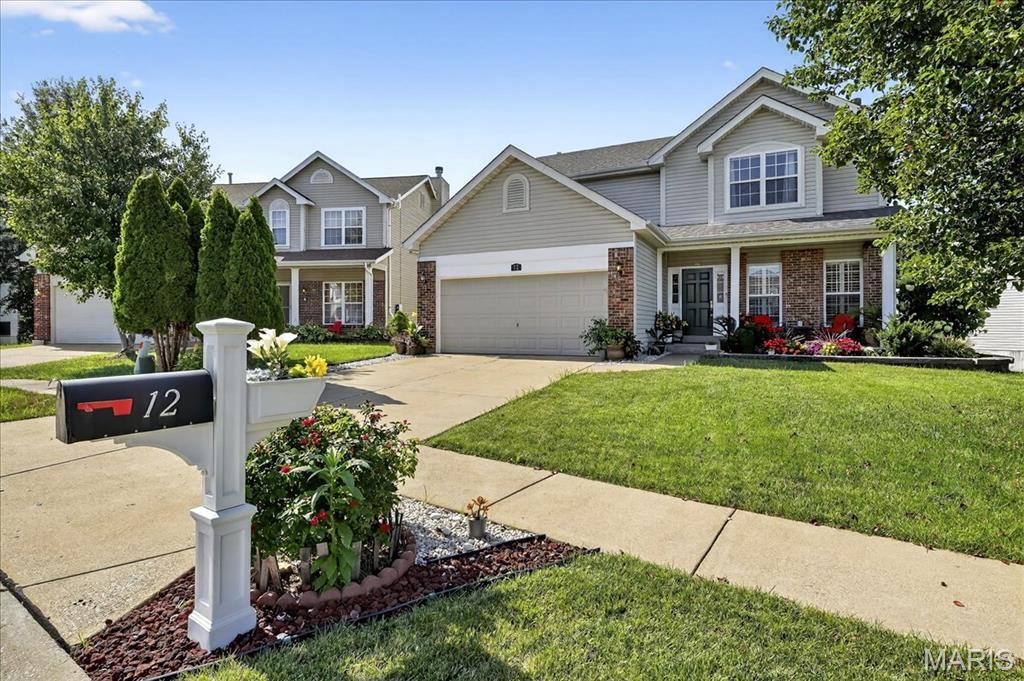 12 Compass Pointe Court