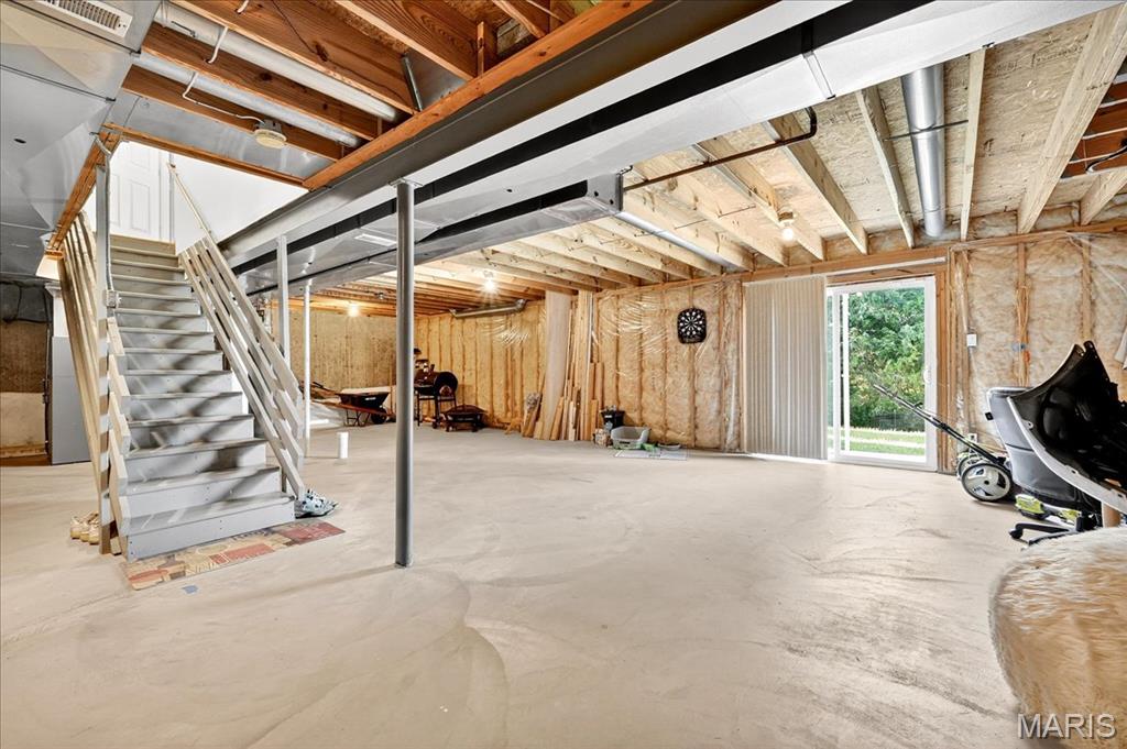 12 Compass Pointe Court