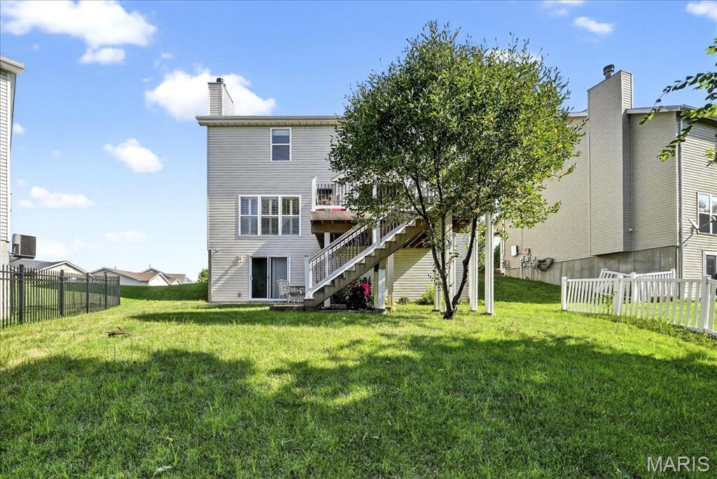 12 Compass Pointe Court