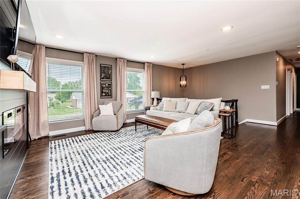 5162 Towne Centre Drive