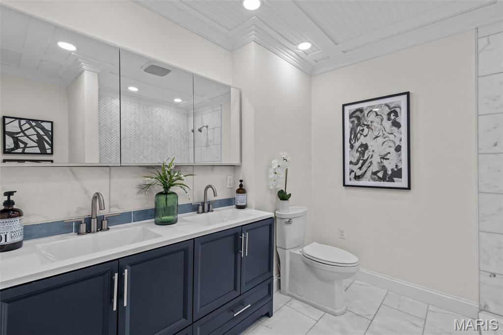 2323 Macklind Avenue