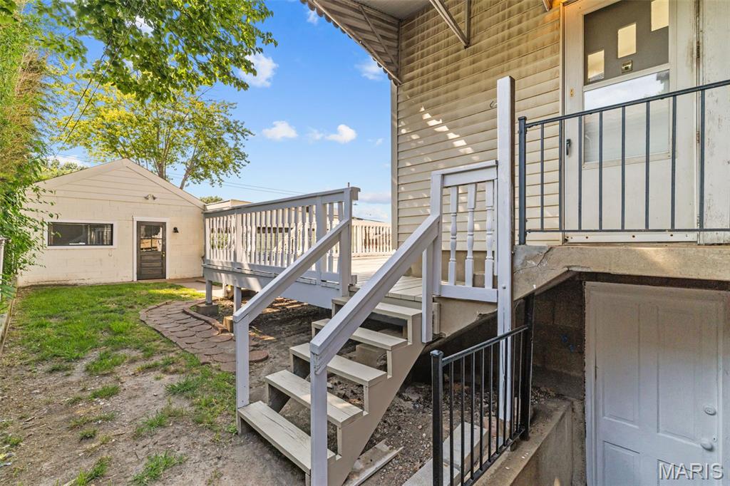 2323 Macklind Avenue