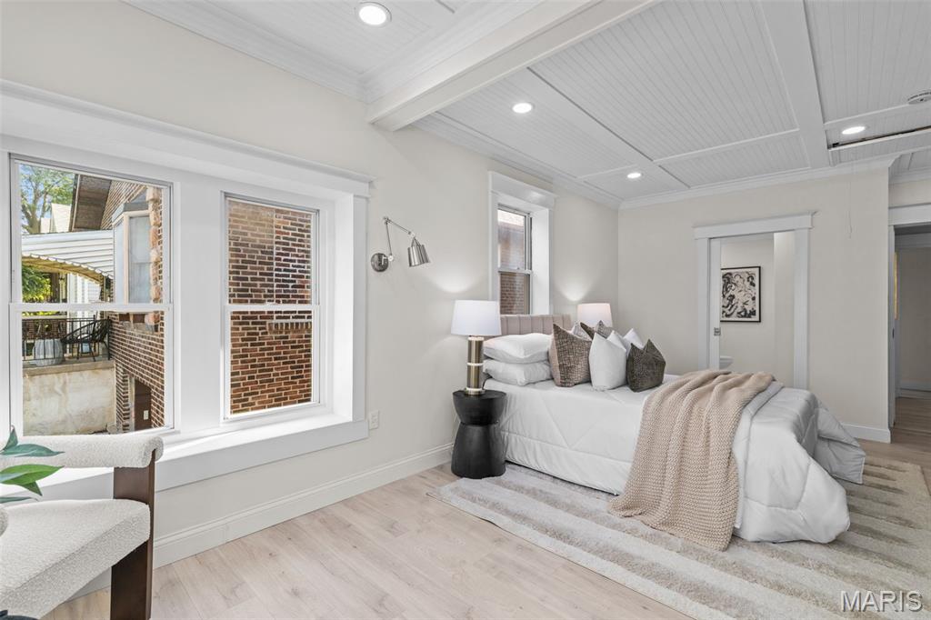 2323 Macklind Avenue