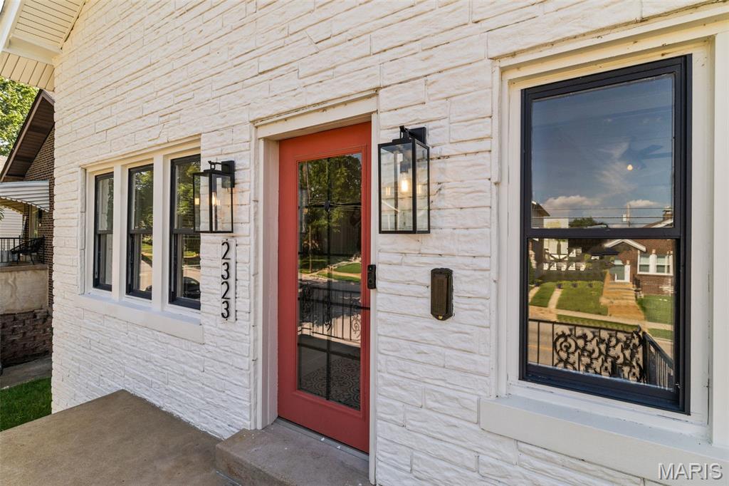 2323 Macklind Avenue