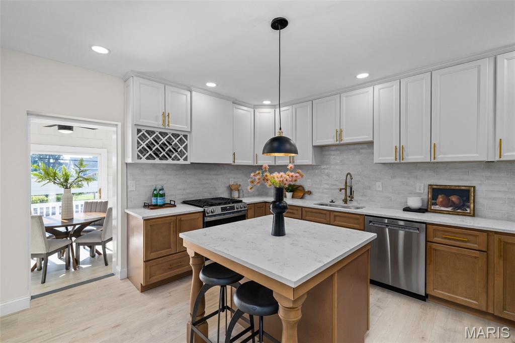 2323 Macklind Avenue