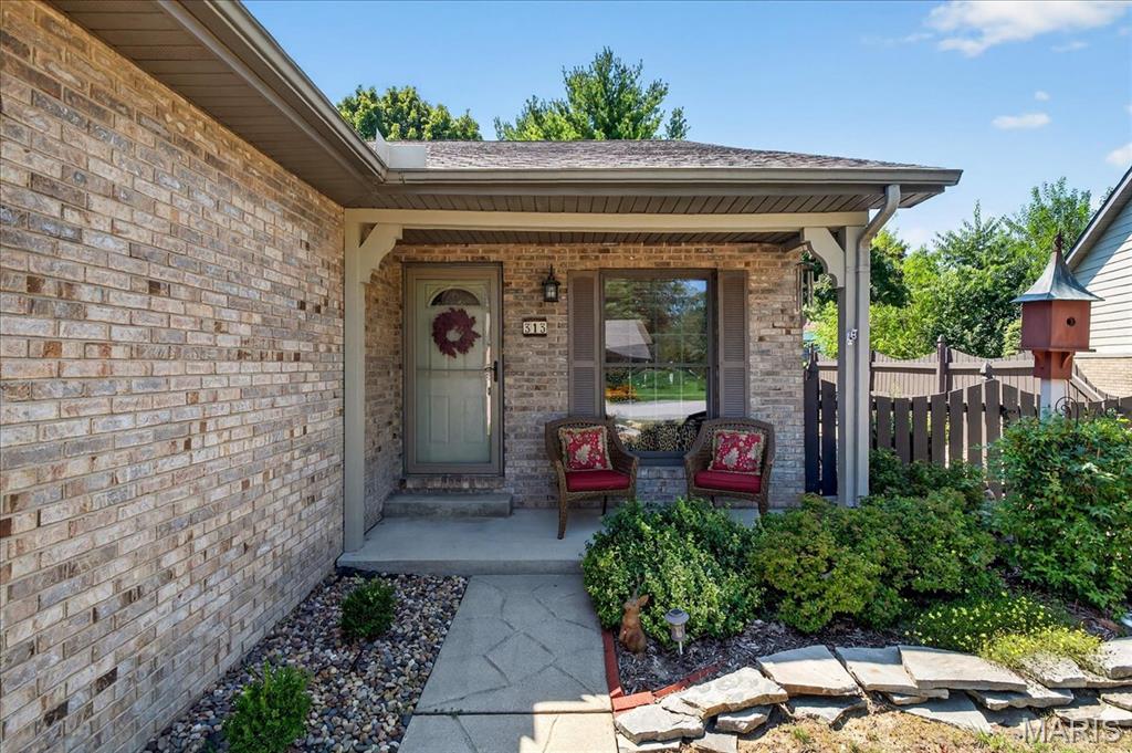 313 Hickory Bend