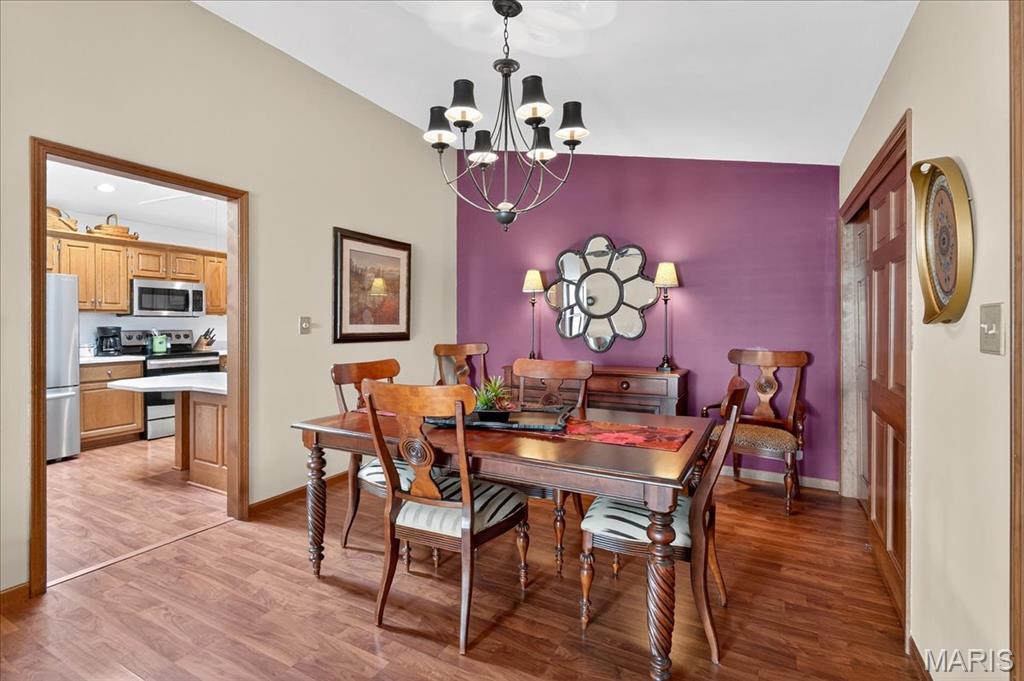 313 Hickory Bend