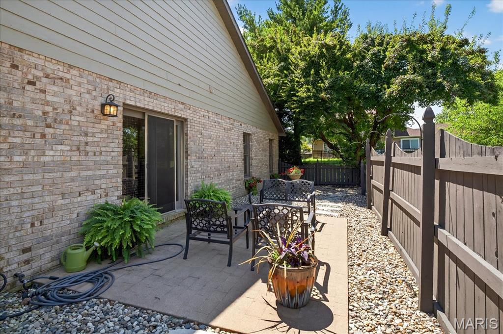 313 Hickory Bend