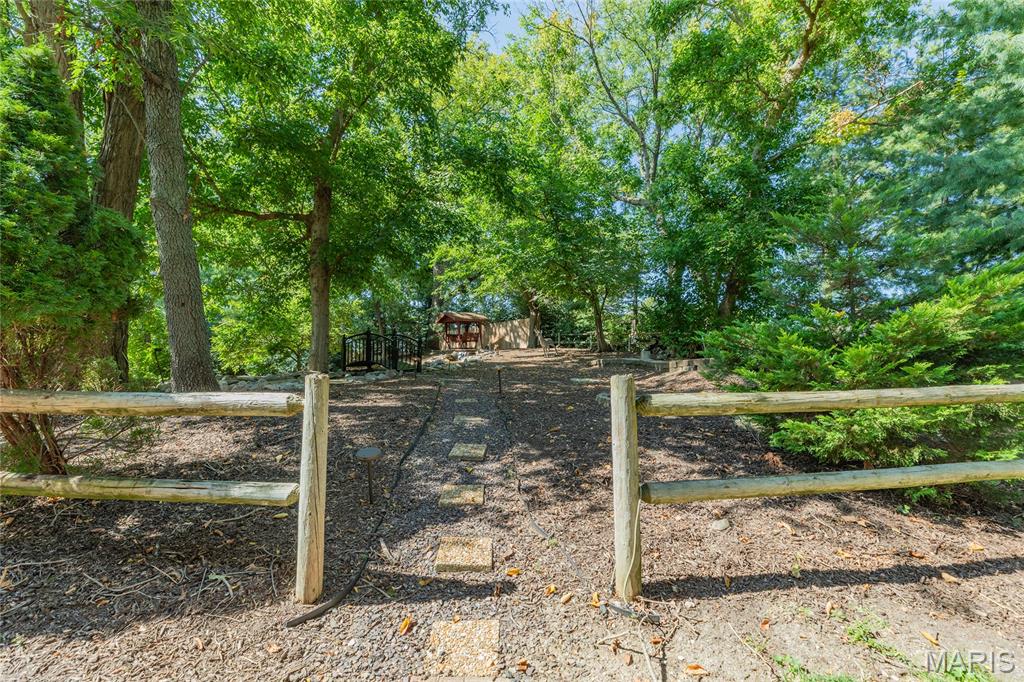 621 Old Riverwoods Lane