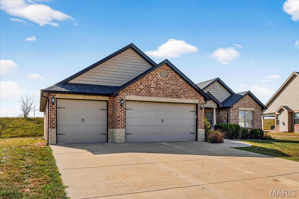 1613 Ontario Drive