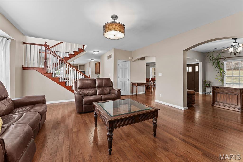 6 Pleasant Valley Drive
