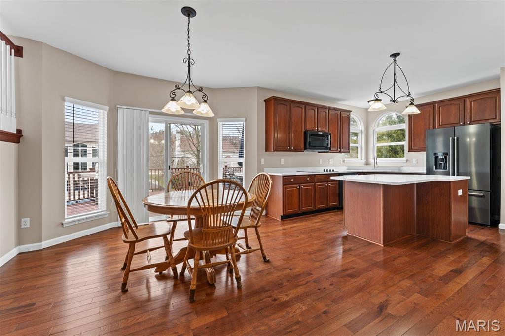 6 Pleasant Valley Drive