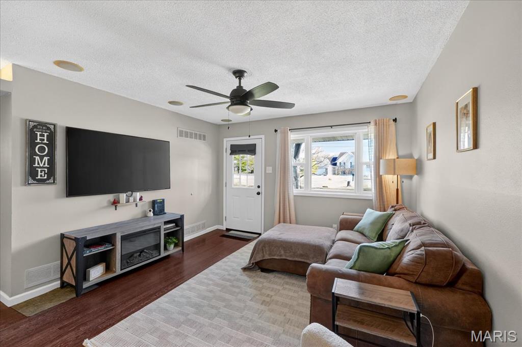 2825 Fee Fee Road