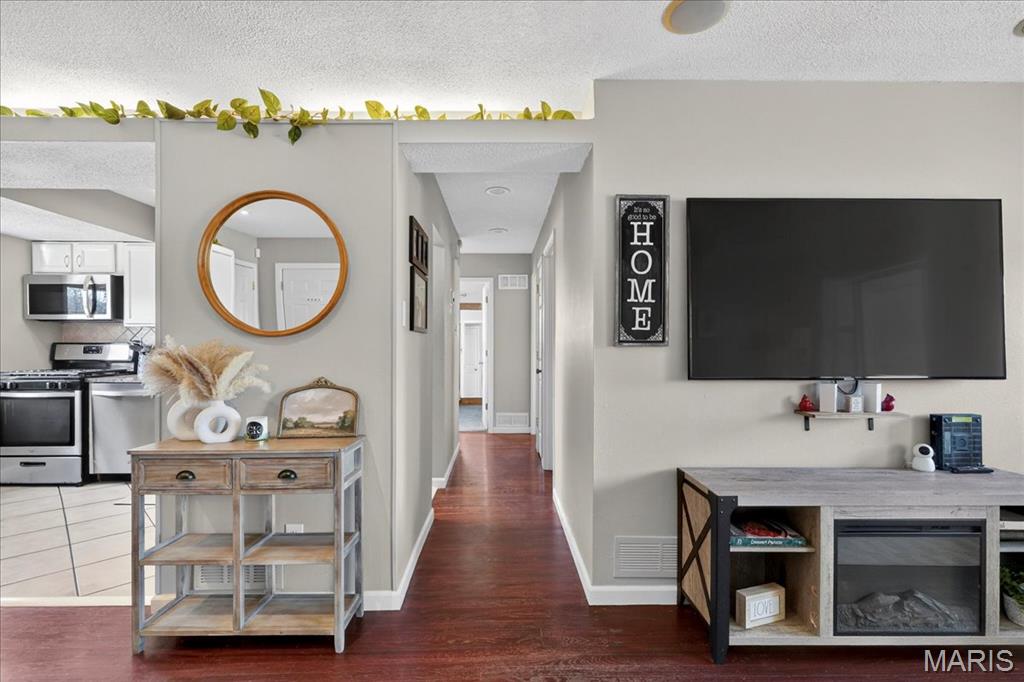 2825 Fee Fee Road