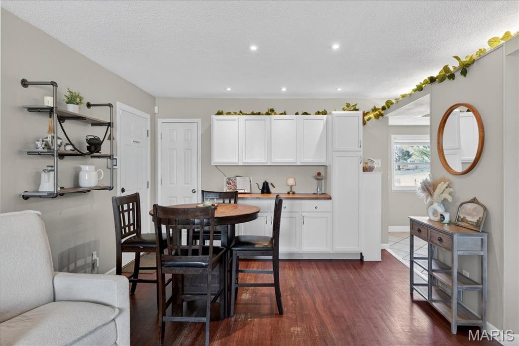 2825 Fee Fee Road