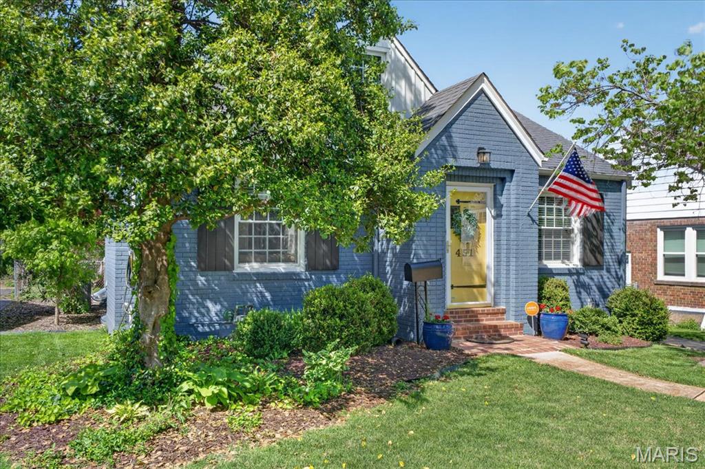 451 Julian Place