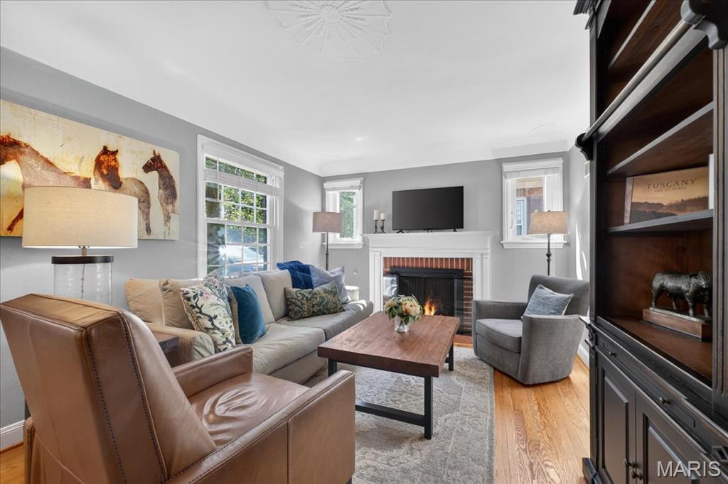 451 Julian Place