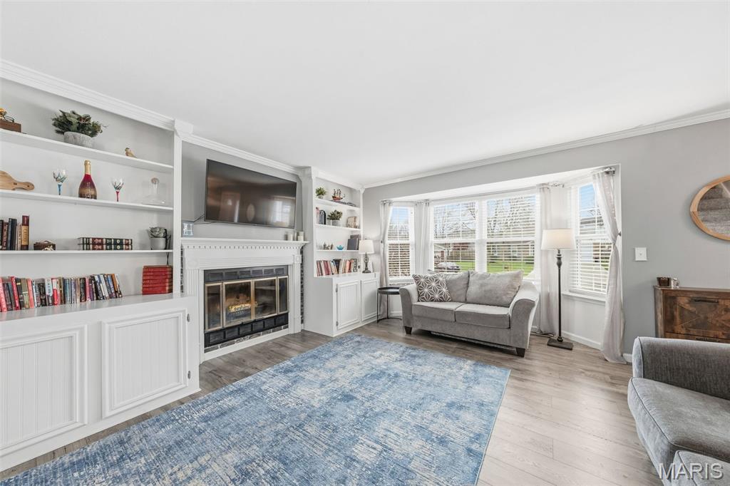8 Westglen Court