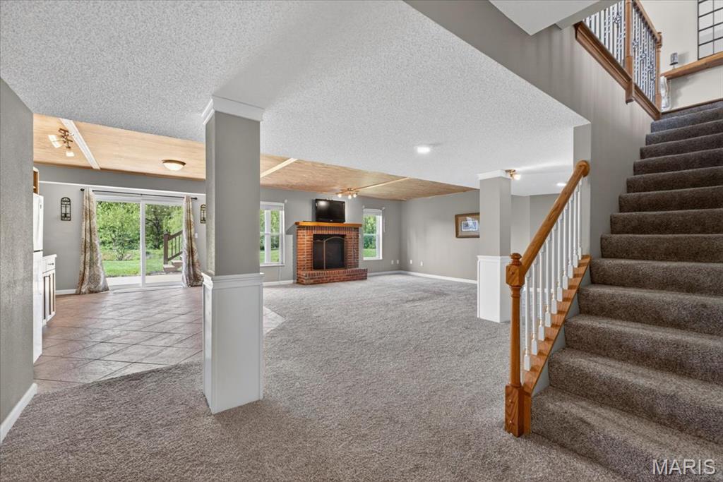 616 Manor Lane