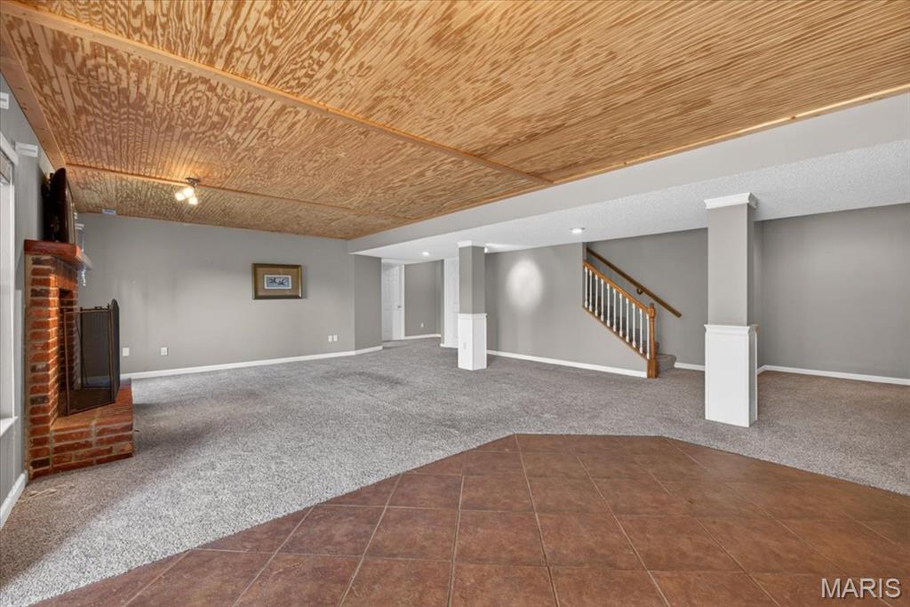 616 Manor Lane