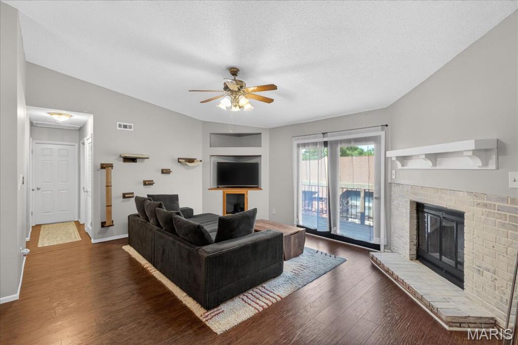 6840 Cottage Grove Lane Unit: I