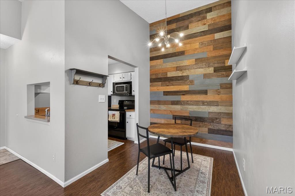 6840 Cottage Grove Lane Unit: I