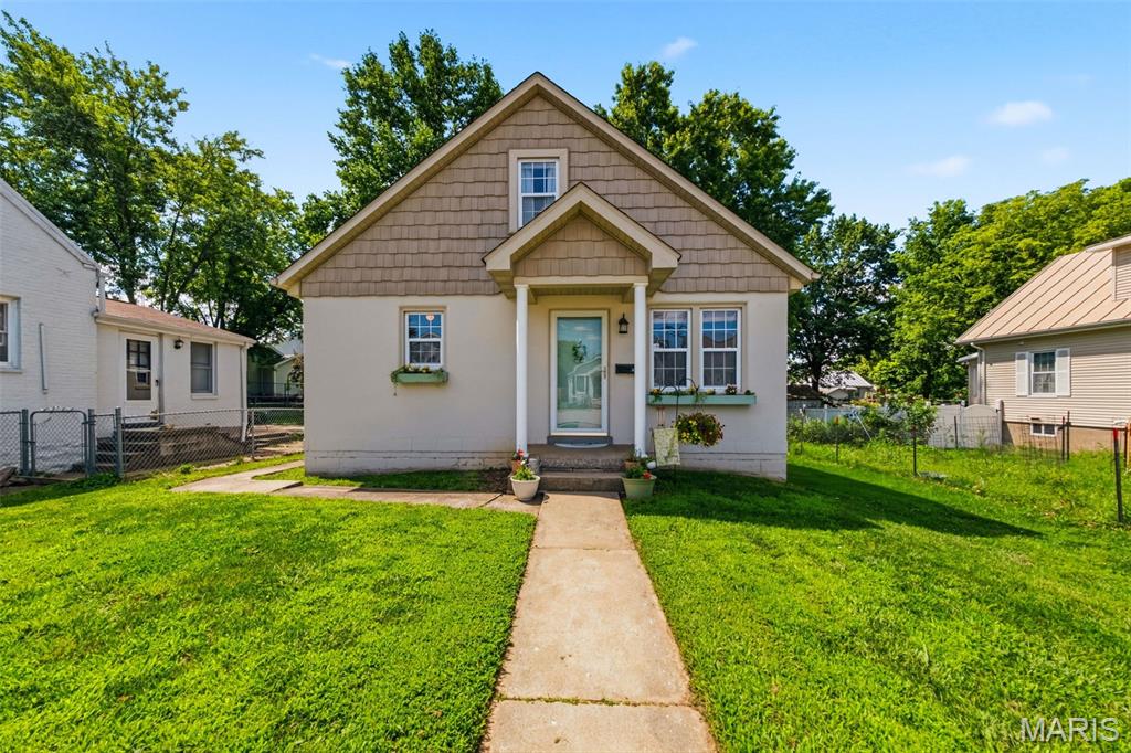206 Magnolia Avenue