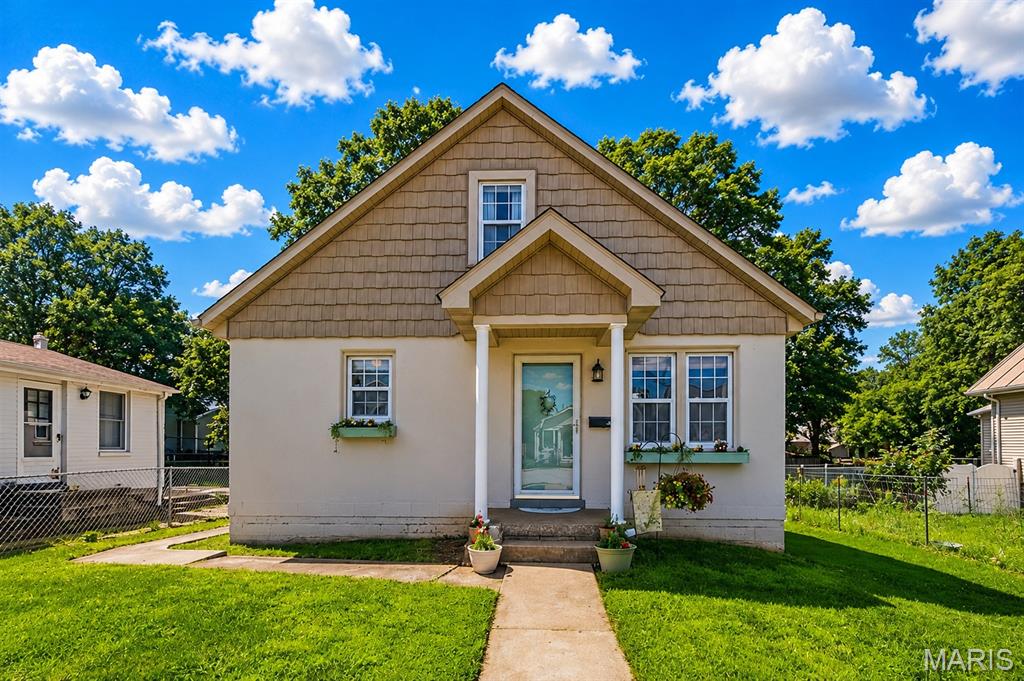 206 Magnolia Avenue