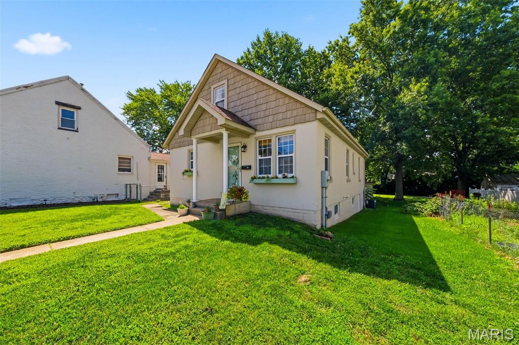 206 Magnolia Avenue