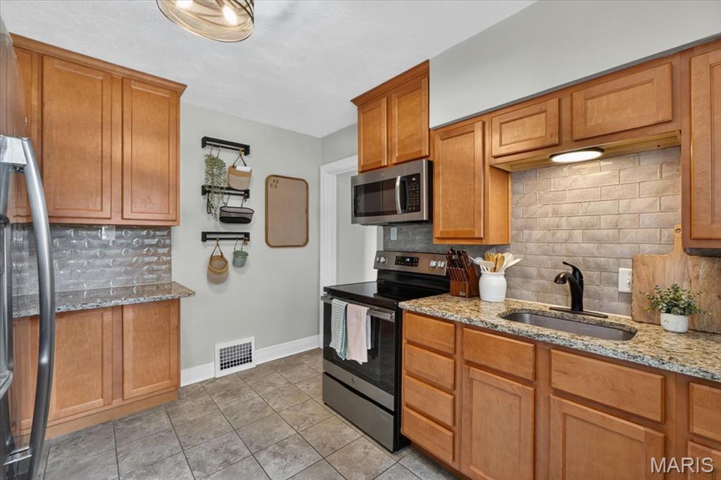 6235 Dexter Drive