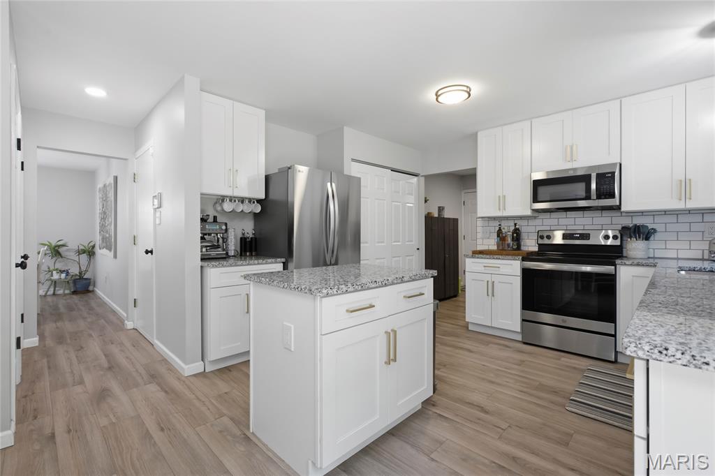 5400 Casa Royale Drive